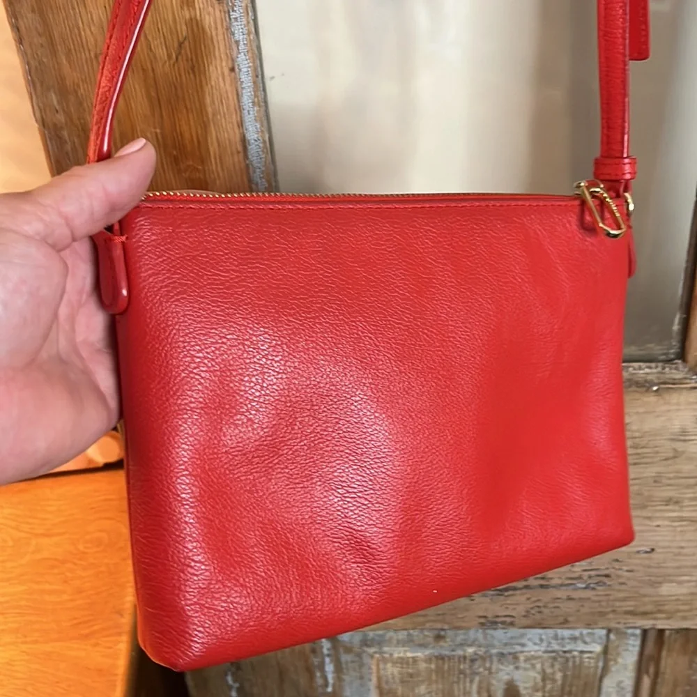 TALBOTS Red Leather Bag. Cross Body Leather with Adjustable Strap. - Picture 5 of 14